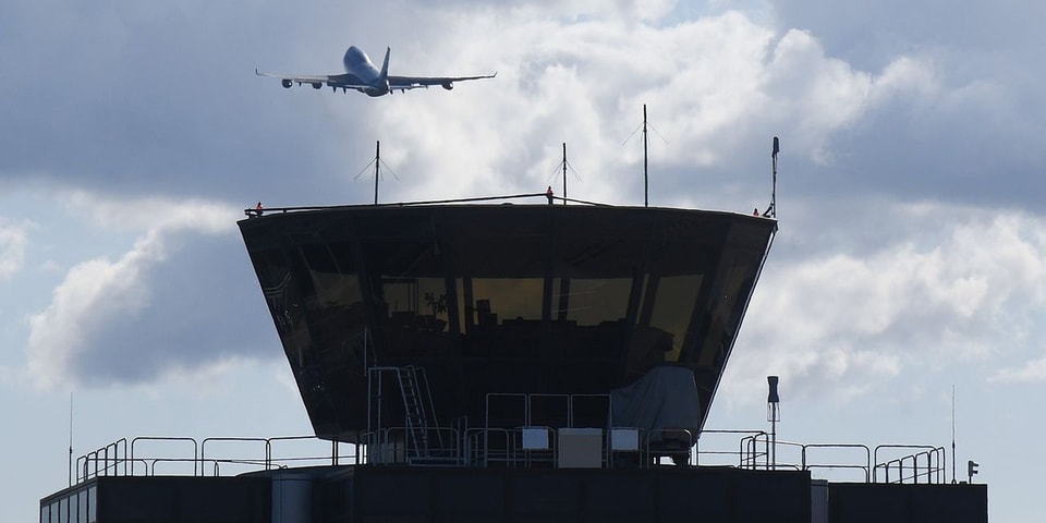 Turn de control aerian